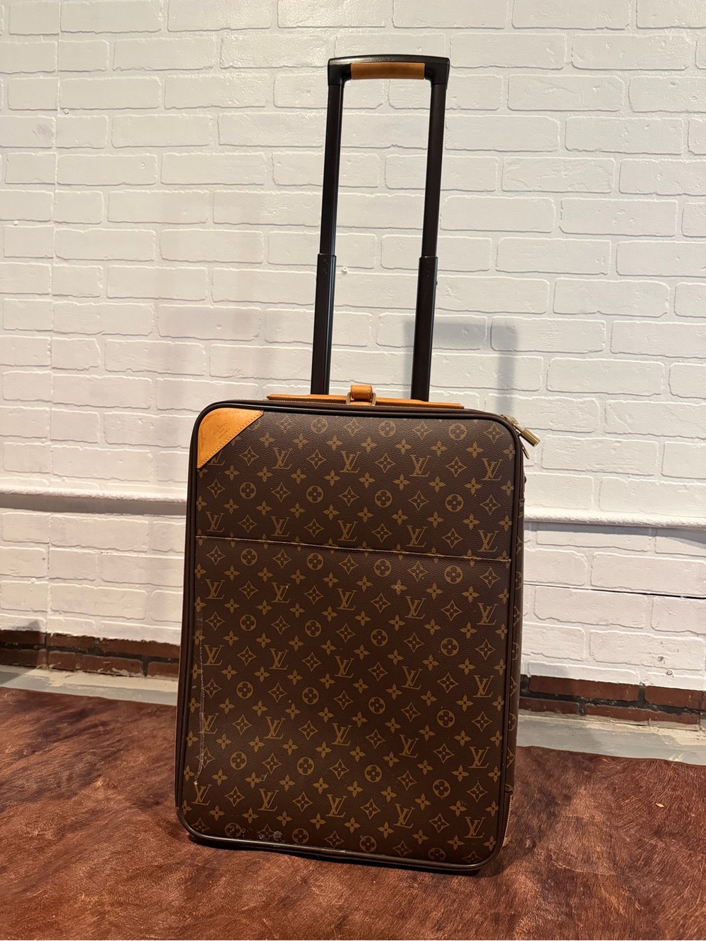 AUTHENTIC DISCONTINUED Louis Vuitton Brown Monogram Carry-On Pegase 55